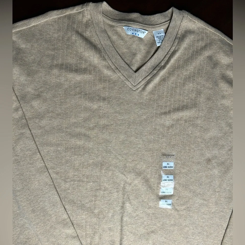 Covington Men's Tan V-Neck Sweater